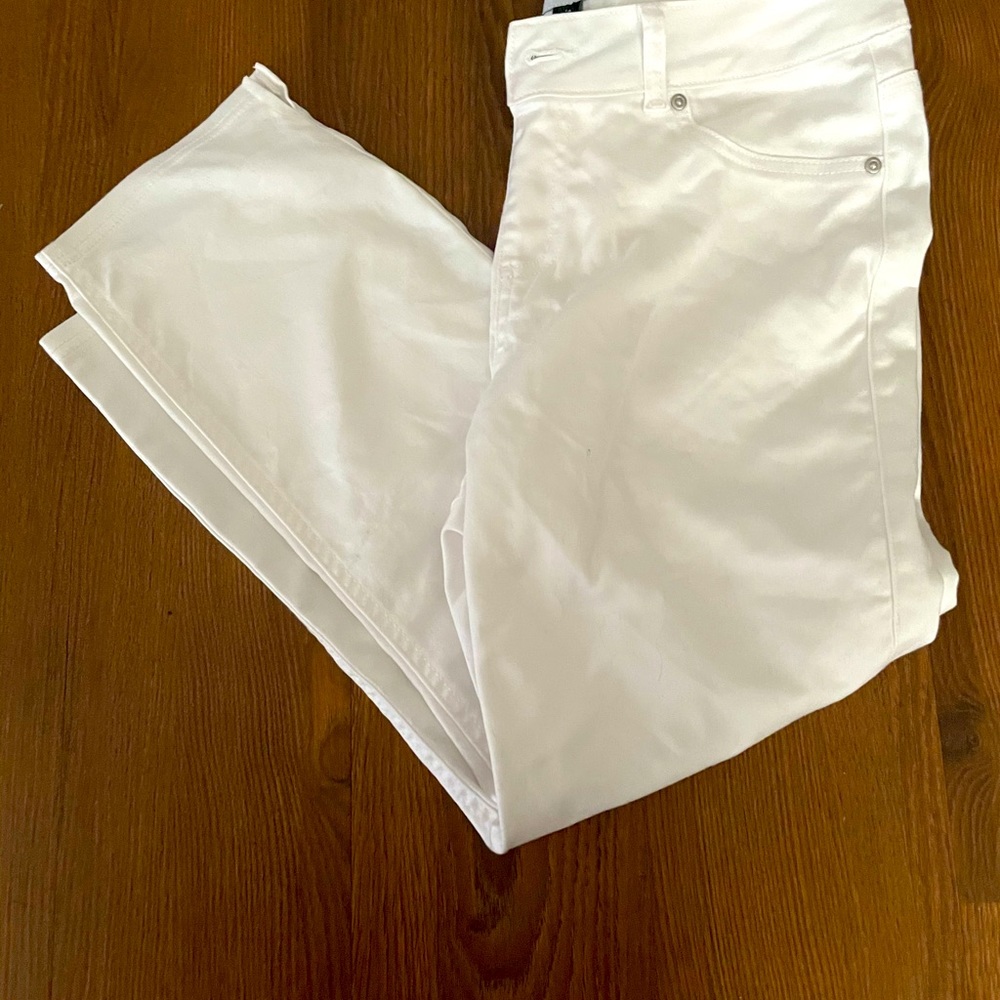 White jean capris